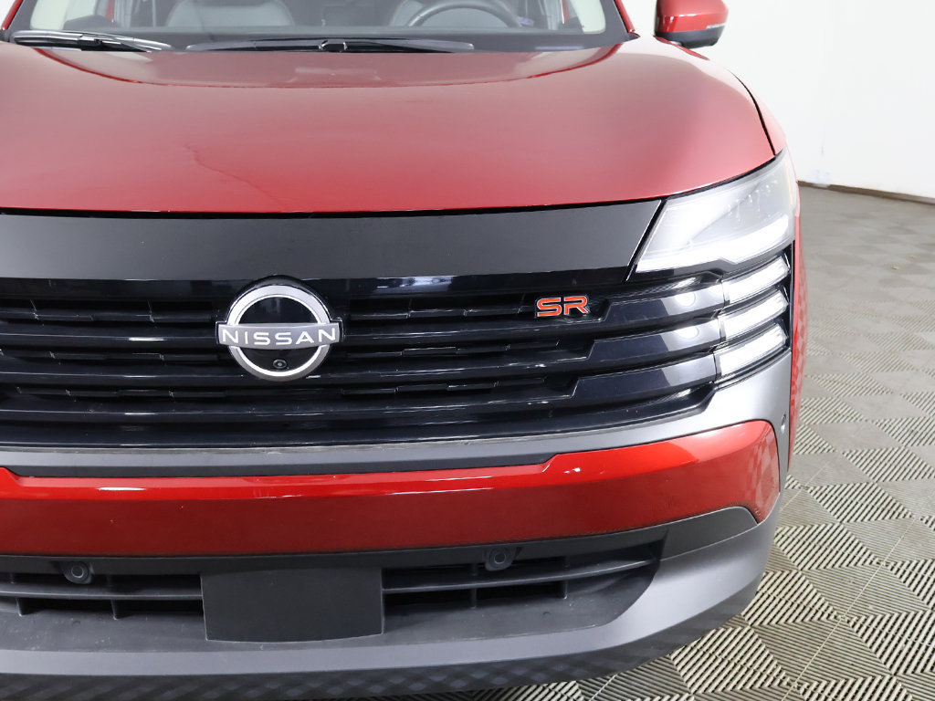 Used 2025 Nissan Kicks SR FWD image 14