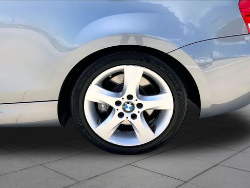 Used 2009 BMW 135i Convertible RWD image 9