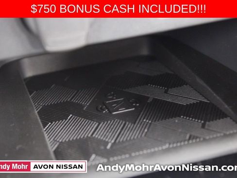 New 2025 Nissan Versa SV image 24