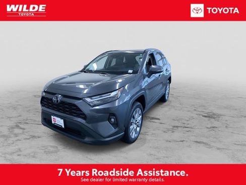 Certified 2023 Toyota RAV4 XLE Premium AWD/4WD image 5