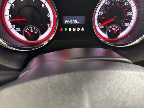 Used 2014 Dodge Grand Caravan American Value Package w/ UConnect Hands-Free Group image 16