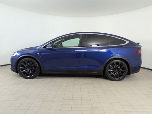 Used 2018 Tesla Model X 75D AWD/4WD image 2