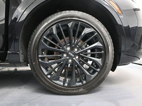 Used 2025 Lincoln Corsair Reserve w/ Jet Appearance Package image 17