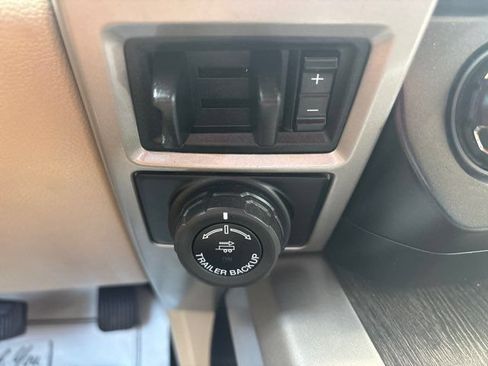 Used 2020 Ford F250 Lariat w/ Lariat Ultimate Package AWD/4WD image 35