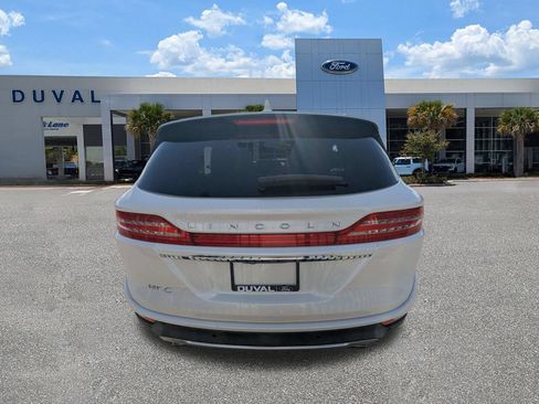Used 2019 Lincoln MKC Reserve w/ MKC Climate Package FWD image 5