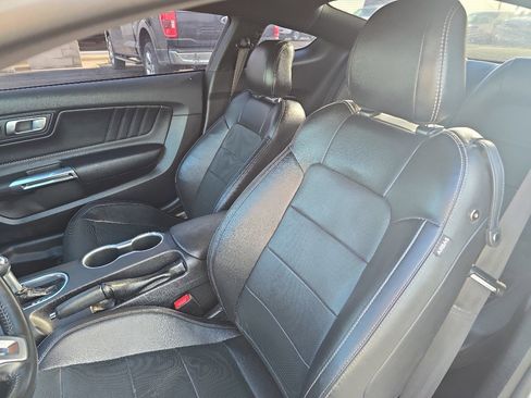 Used 2020 Ford Mustang GT Premium image 11