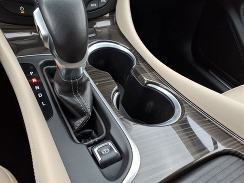 Used 2020 Buick Envision Preferred AWD/4WD image 16