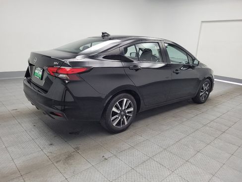 Used 2021 Nissan Versa SV FWD image 9