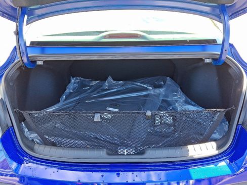 Certified 2025 Hyundai Elantra SE image 29