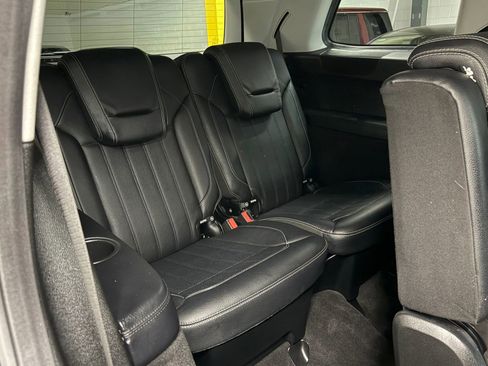 Used 2014 Mercedes-Benz GL 450 4MATIC w/ Lane Tracking Package image 22