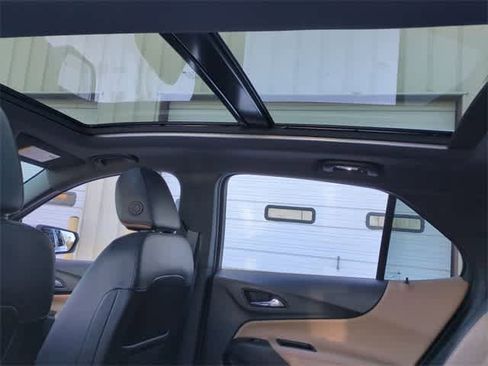 Used 2023 Chevrolet Equinox Premier image 20