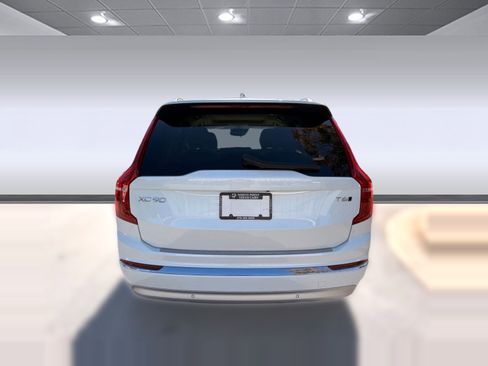 Certified 2022 Volvo XC90 T6 Inscription w/ Advanced Package image 10