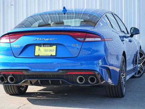 Used 2022 Kia Stinger GT1 image 4