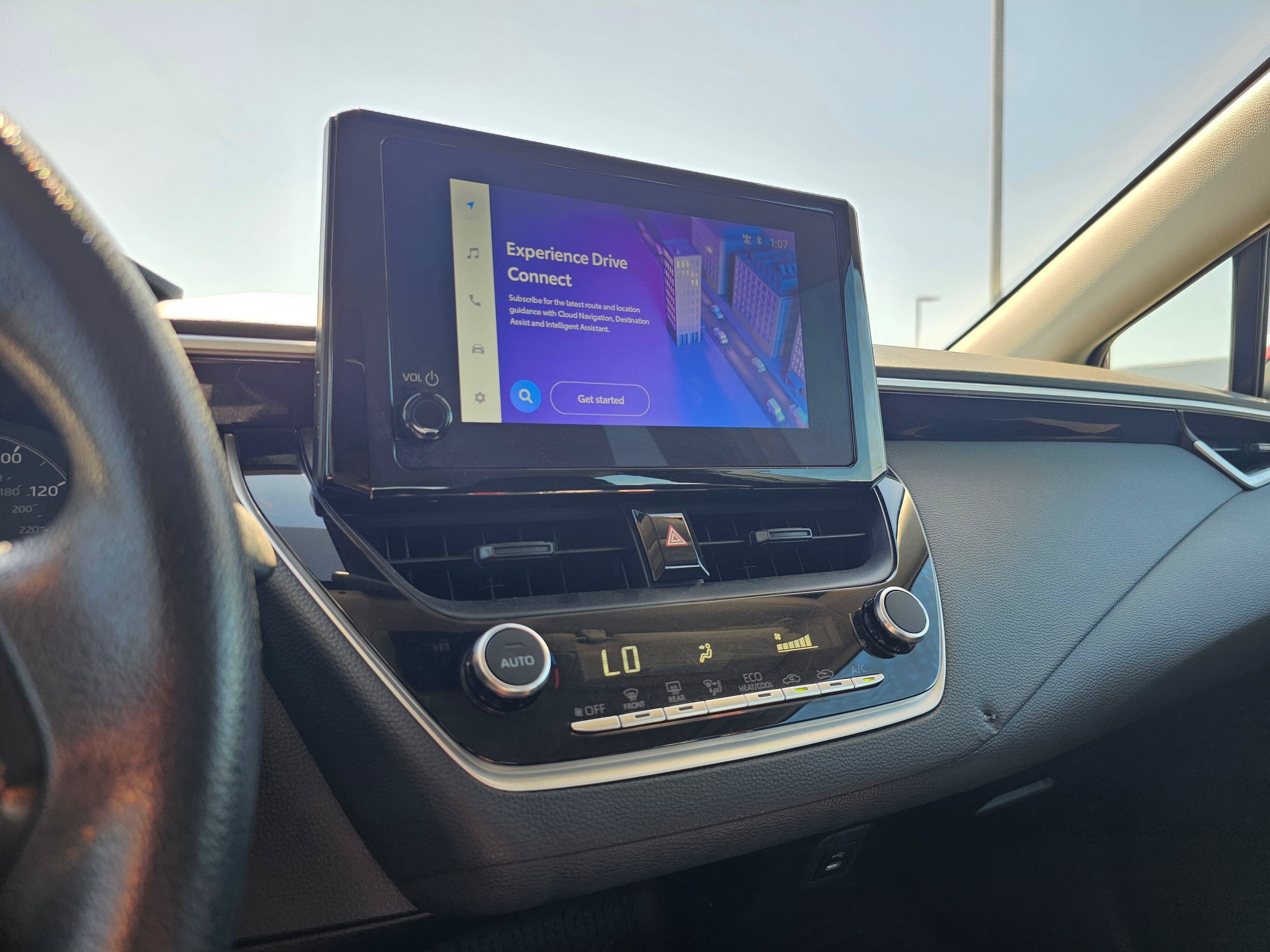 Certified 2025 Toyota Corolla LE FWD image 23