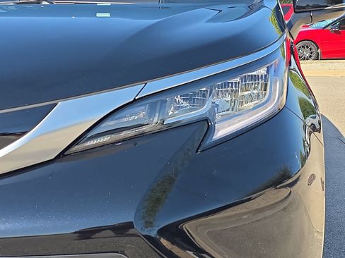 New 2026 Toyota Sienna Limited AWD/4WD image 27