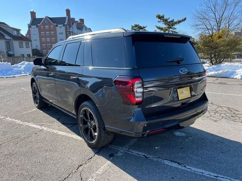 Certified 2022 Ford Expedition Limited image 7