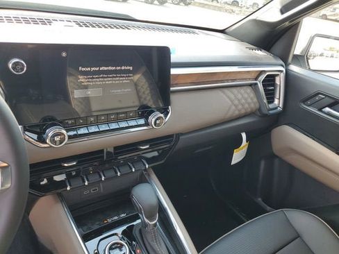 New 2026 GMC Canyon Denali image 27