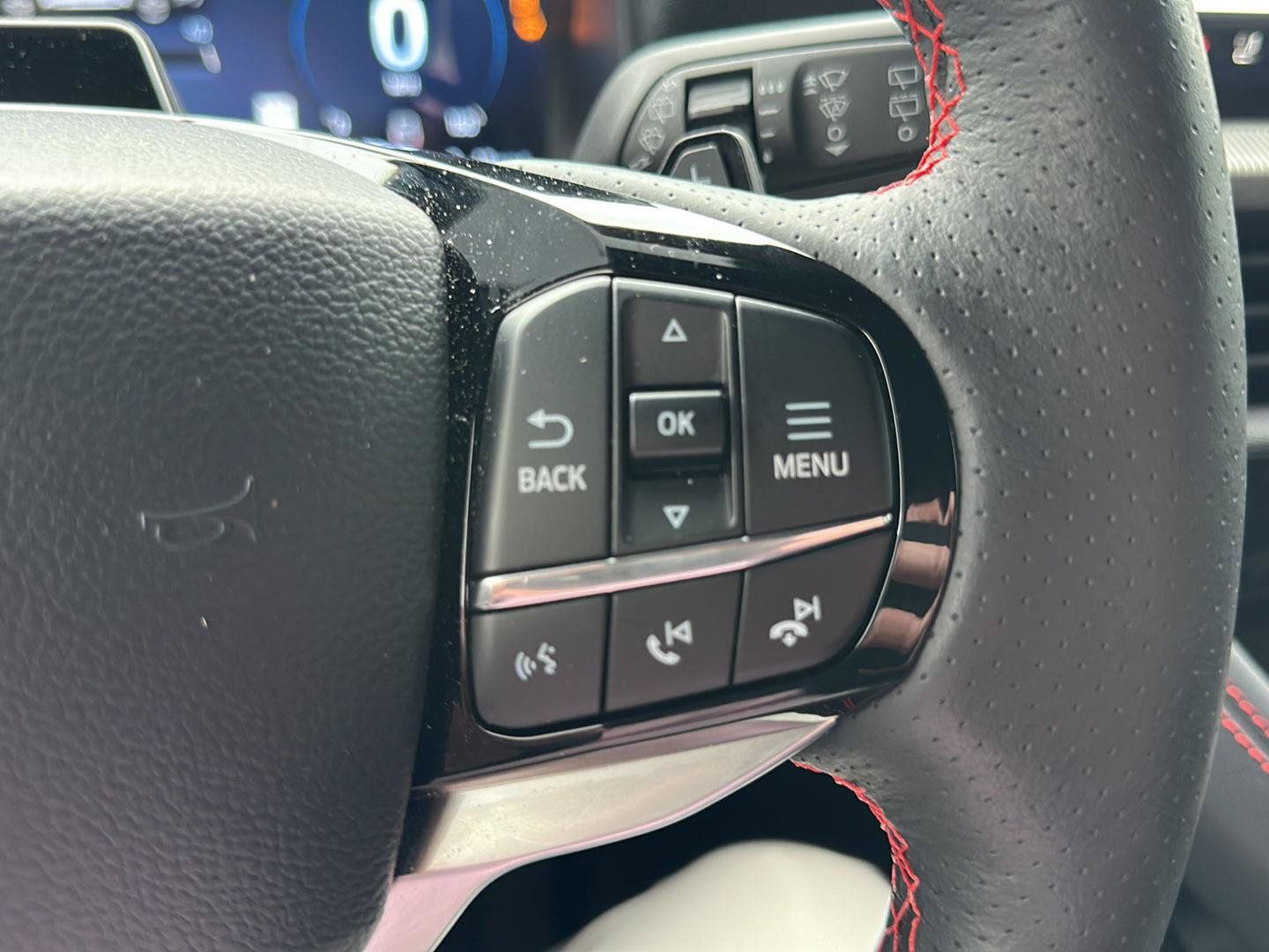 Used 2026 Ford Explorer ST AWD/4WD image 19