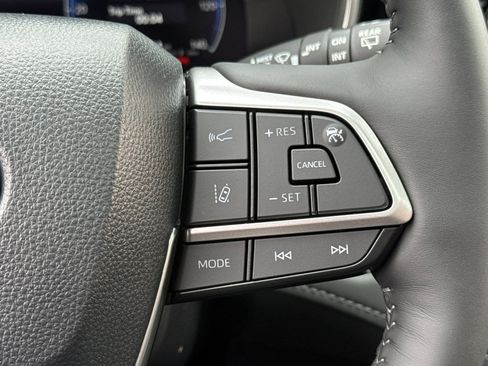 New 2025 Toyota Highlander Limited image 30