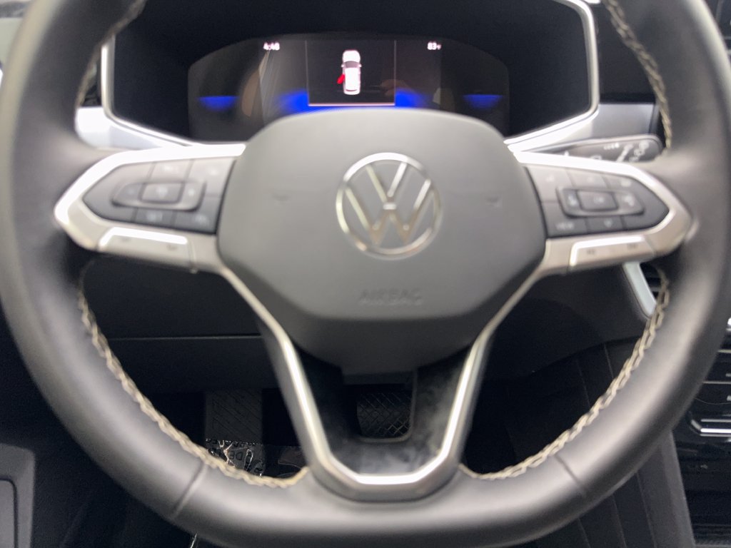 Used 2025 Volkswagen Taos SE FWD image 59