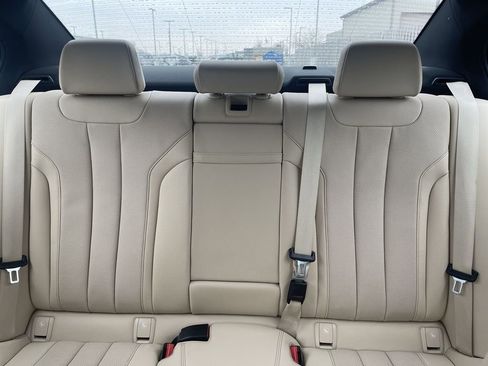 Used 2022 BMW 540i xDrive w/ Convenience Package image 36