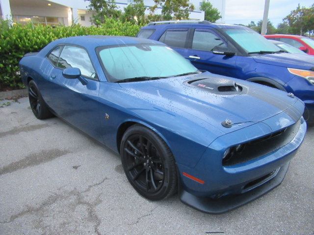 Used 2022 Dodge Challenger R/T Scat Pack w/ Shaker Package RWD image 1