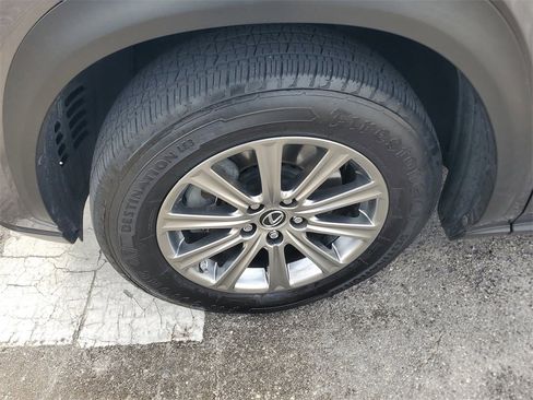 Used 2018 Lexus NX 300 FWD image 3