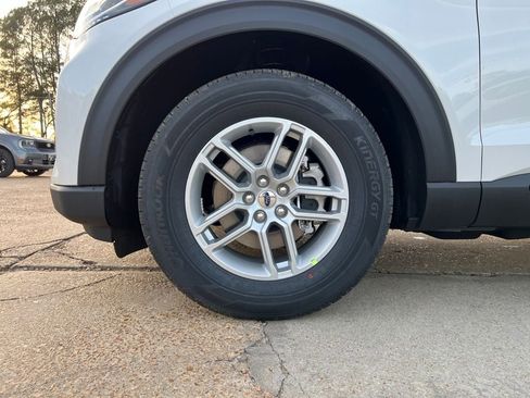 New 2026 Ford Explorer Active w/ Active Comfort Package image 24