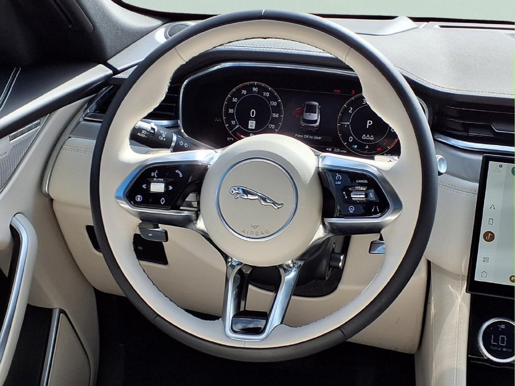 Used 2026 Jaguar F-PACE R-Dynamic S AWD/4WD image 10