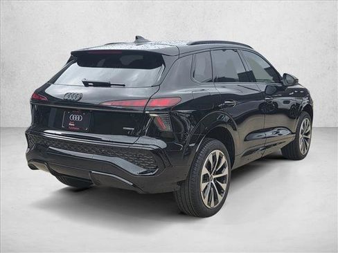 New 2026 Audi Q3 quattro 2.0T AWD/4WD image 5