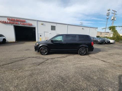 Used 2017 Dodge Grand Caravan GT FWD image 22