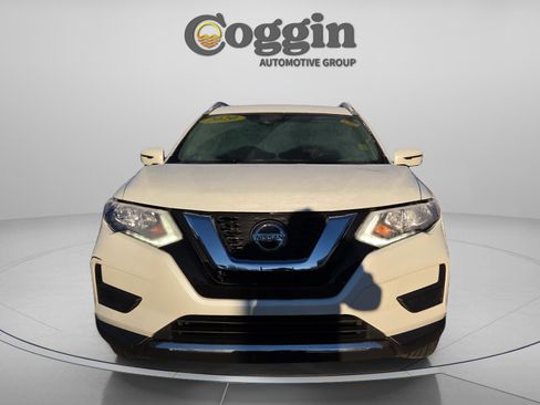 Used 2020 Nissan Rogue SV w/ Premium Package image 8