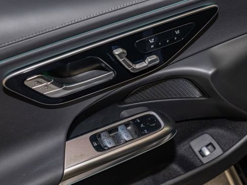 Used 2025 Mercedes-Benz E 450 4MATIC Sedan image 14
