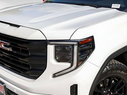 Used 2024 GMC Sierra 1500 Elevation w/ Elevation Premium Package AWD/4WD image 3