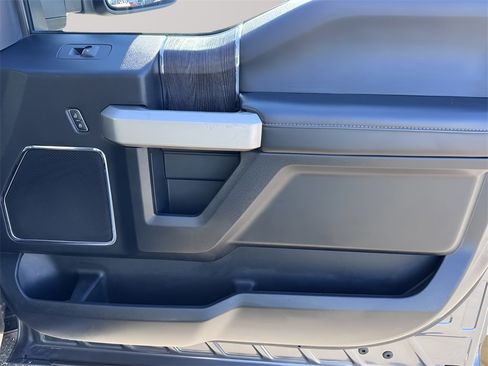 Used 2021 Ford F350 Lariat w/ Lariat Ultimate Package image 27