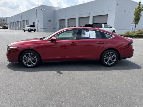 Used 2024 Honda Accord EX image 6