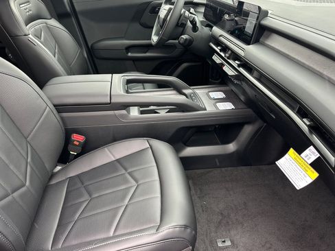 New 2027 Kia Telluride SX X-Line AWD/4WD image 14