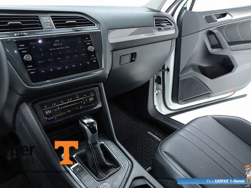 Used 2022 Volkswagen Tiguan SE w/ Panoramic Sunroof Package AWD/4WD image 62