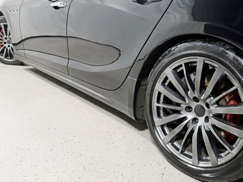 Used 2017 Maserati Ghibli S Q4 image 12