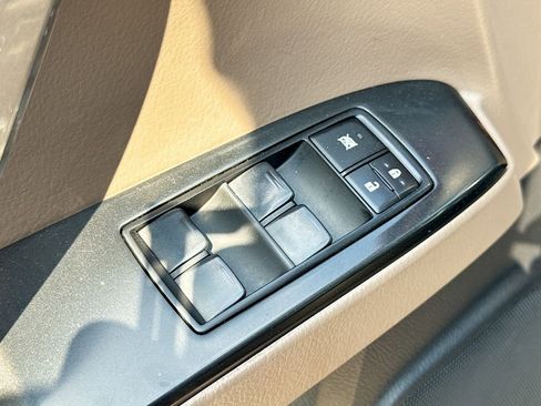 Used 2022 Lexus GX 460 Premium w/ Premium Package AWD/4WD image 14