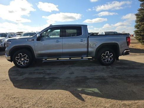 Used 2023 GMC Sierra 1500 SLT w/ SLT Premium Package image 2
