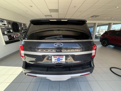 Used 2022 Ford Expedition XLT AWD/4WD image 8