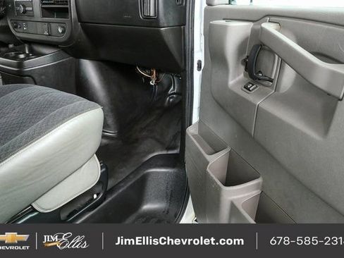 Used 2018 Chevrolet Express 2500 Work Van w/ Driver Convenience Package image 18