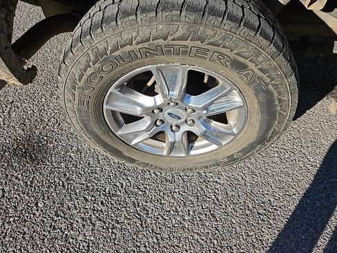 Used 2016 Ford F150 Lariat w/ Equipment Group 502A Luxury image 11