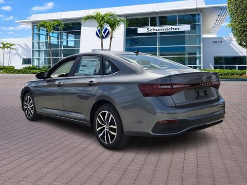 New 2026 Volkswagen Jetta SE image 5