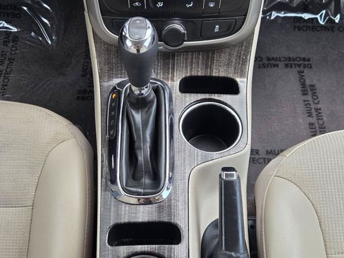 Used 2015 Chevrolet Malibu LT FWD image 21
