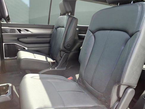 New 2026 Jeep Grand Wagoneer Limited AWD/4WD image 12