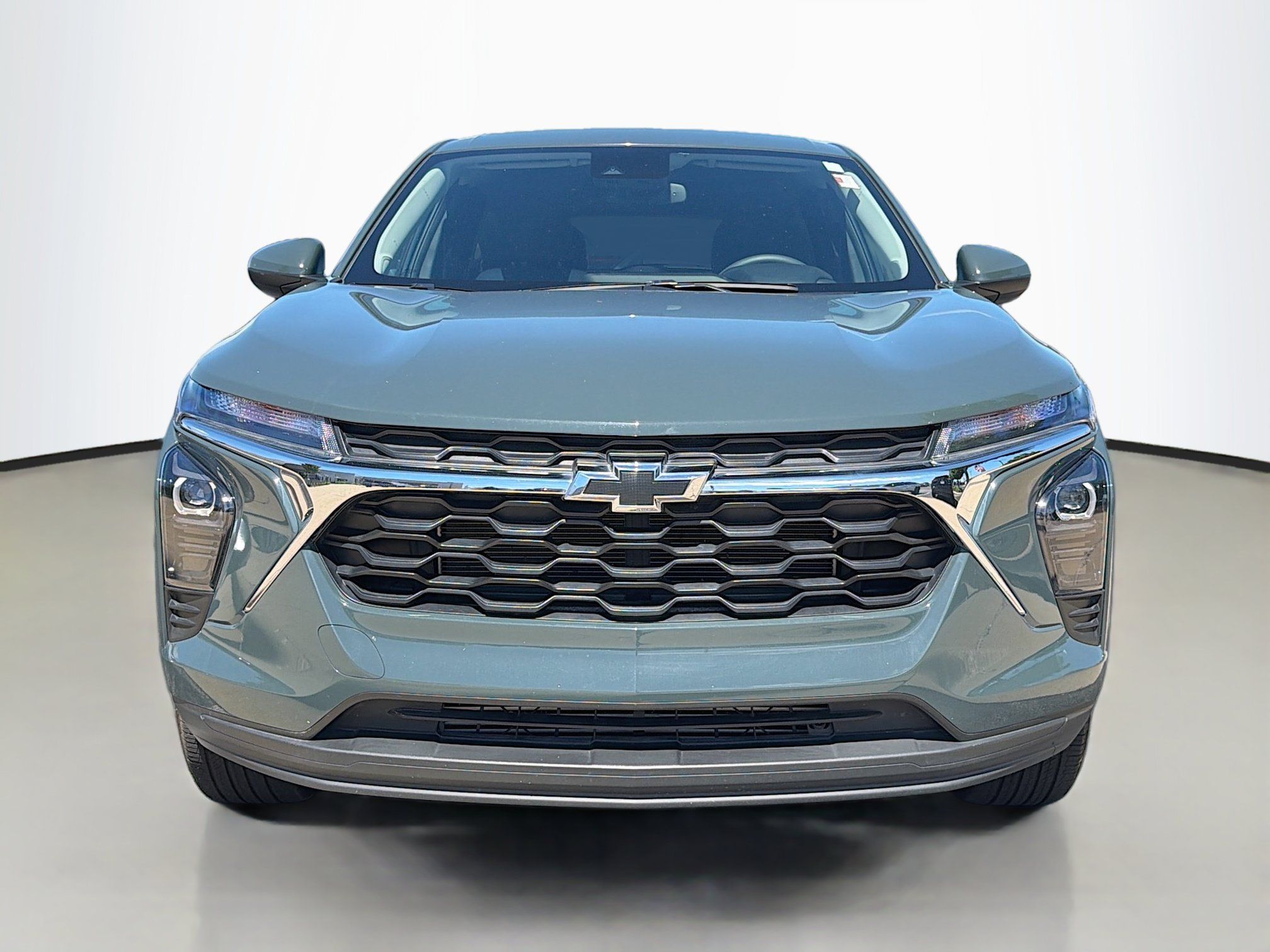 Used 2025 Chevrolet Trax LS w/ LS Convenience Package FWD image 15