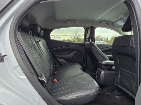 Used 2021 Ford Mustang Mach-E Select image 12