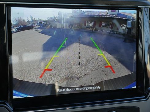 Used 2022 Ford F250 Lariat w/ Tremor Off-Road Package image 15